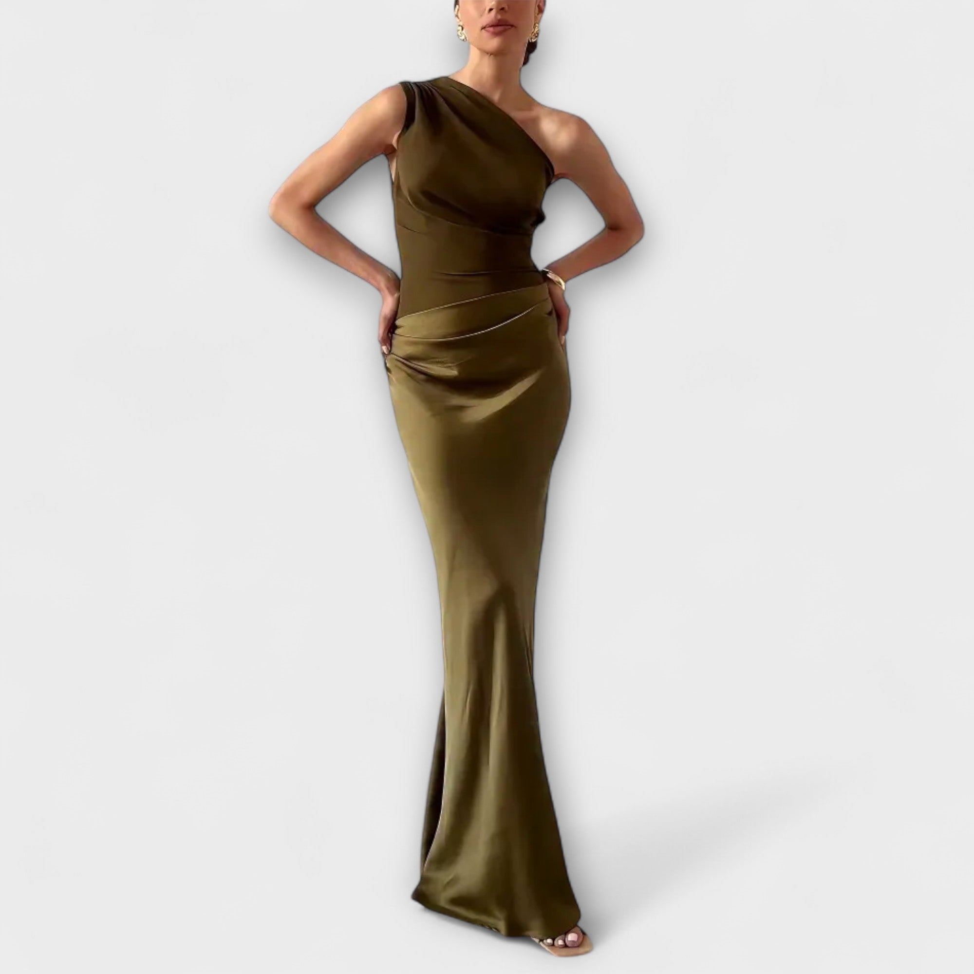 Elegancka maxi sukienka na jedno ramię